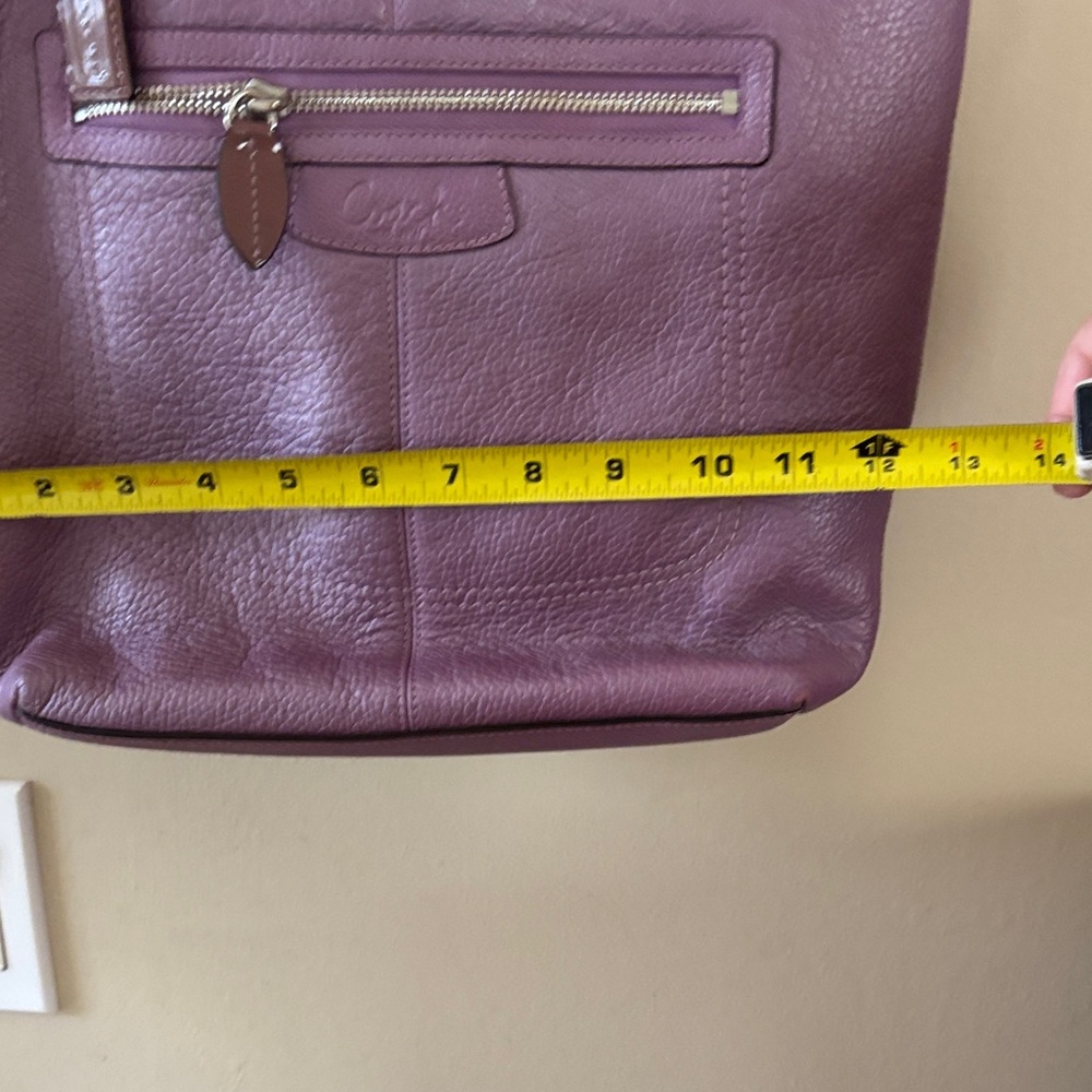 COACH Penelope Lavender Leather Tote Handbag. - Picture 4 of 12